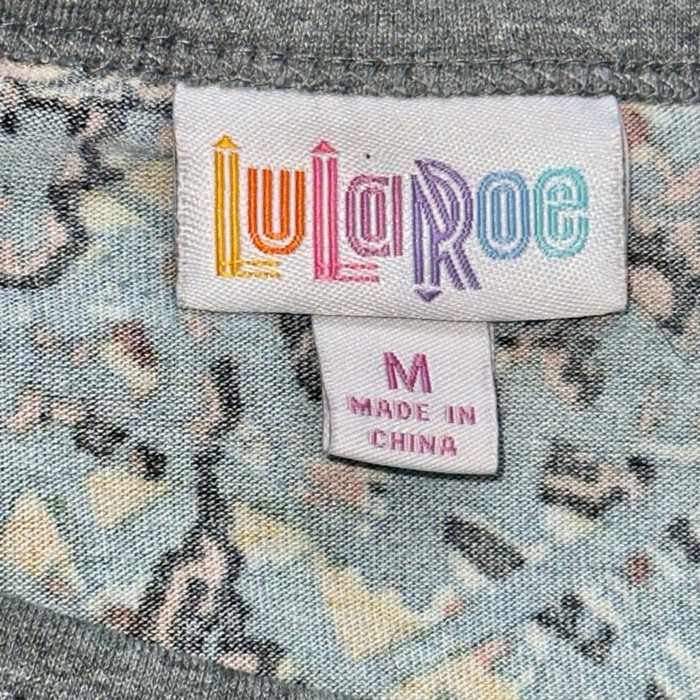 3/$30 LulaRoe Randy Tee - Picture 4 of 6